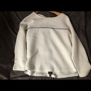 Zara pull over.